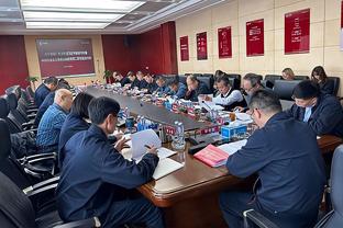 外媒：与特鲁西埃提前解约，越南足协支付3个月薪水作为补偿